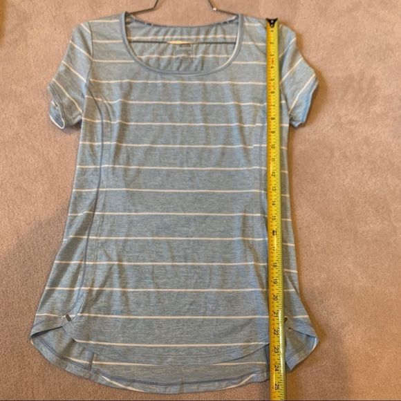 Blue the North Face Tshirt Size Small - Picture 8 of 8